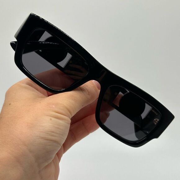 BRAND NEW VERSACE VE4416U GB1/81 Black/Polarized Dark Grey Unisex Sunglasses main image 10